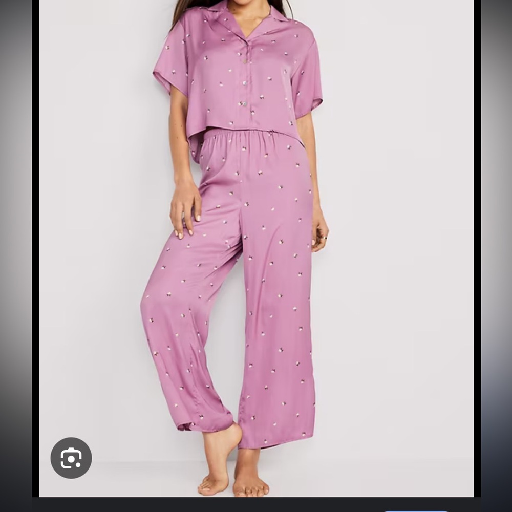 Old Navy floral pajama set